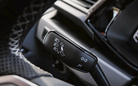 Volkswagen Caravelle T6 рестайлинг, 2023 год, 5 800 000 рублей, 25 фотография