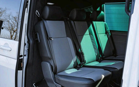 Volkswagen Caravelle T6 рестайлинг, 2023 год, 5 800 000 рублей, 35 фотография