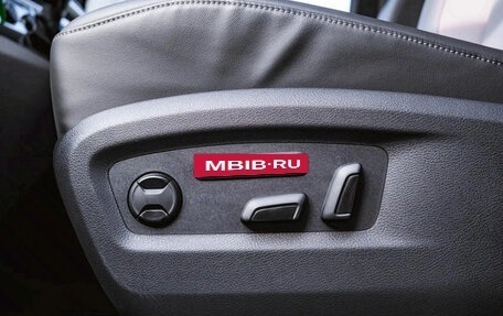 Volkswagen Caravelle T6 рестайлинг, 2023 год, 5 800 000 рублей, 30 фотография