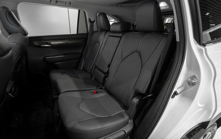 Toyota Highlander, 2025 год, 5 500 000 рублей, 14 фотография