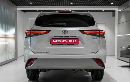 Toyota Highlander, 2025 год, 5 500 000 рублей, 6 фотография