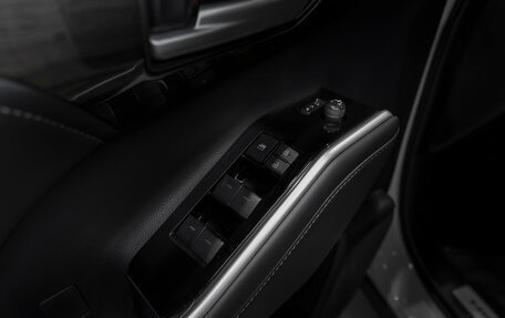 Toyota Highlander, 2025 год, 5 500 000 рублей, 23 фотография