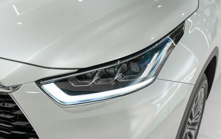 Toyota Highlander, 2025 год, 5 500 000 рублей, 29 фотография