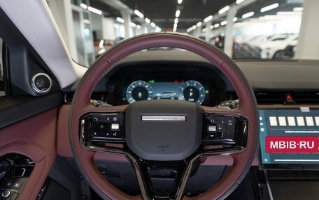 Land Rover Range Rover Evoque II, 2025 год, 6 000 000 рублей, 11 фотография