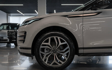 Land Rover Range Rover Evoque II, 2025 год, 6 000 000 рублей, 28 фотография