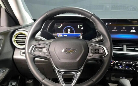 Chevrolet Trax, 2025 год, 1 680 000 рублей, 6 фотография