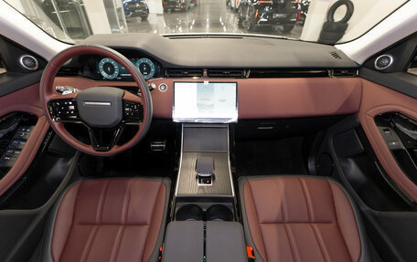 Land Rover Range Rover Evoque II, 2025 год, 6 000 000 рублей, 8 фотография