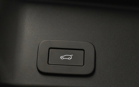 Land Rover Range Rover Evoque II, 2025 год, 6 000 000 рублей, 26 фотография