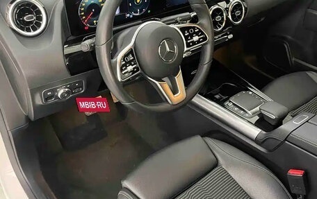 Mercedes-Benz B-Класс, 2022 год, 1 950 000 рублей, 16 фотография