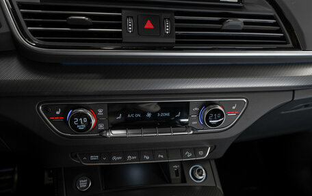 Audi Q5, 2025 год, 5 900 000 рублей, 26 фотография