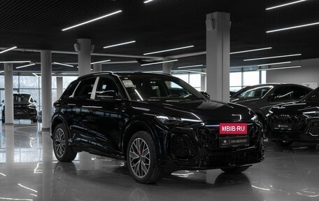 Audi Q5, 2025 год, 7 050 000 рублей, 2 фотография