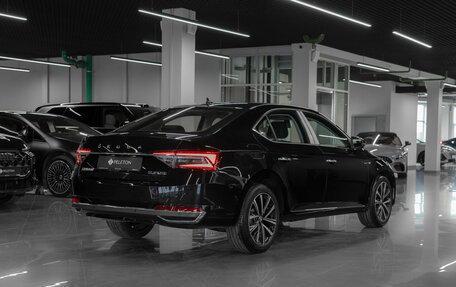 Skoda Superb III рестайлинг, 2025 год, 3 200 000 рублей, 5 фотография