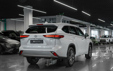 Toyota Highlander, 2025 год, 5 600 000 рублей, 5 фотография