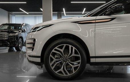 Land Rover Range Rover Evoque II, 2025 год, 6 100 000 рублей, 24 фотография