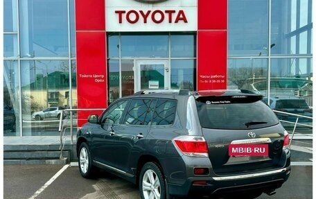 Toyota Highlander III, 2012 год, 1 910 000 рублей, 6 фотография