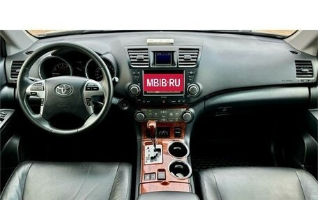 Toyota Highlander III, 2012 год, 1 910 000 рублей, 11 фотография