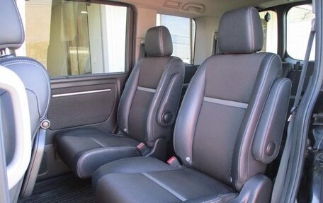 Honda Stepwgn IV, 2022 год, 2 211 000 рублей, 12 фотография