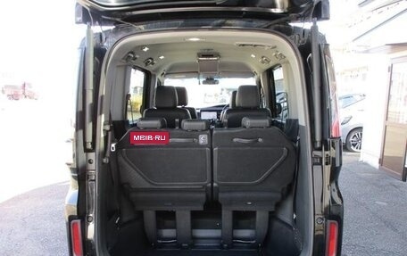 Honda Stepwgn IV, 2022 год, 2 211 000 рублей, 14 фотография