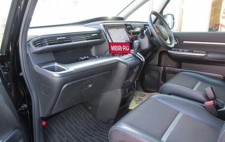 Honda Stepwgn IV, 2022 год, 2 211 000 рублей, 8 фотография