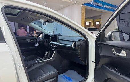 KIA K3, 2022 год, 1 640 000 рублей, 10 фотография