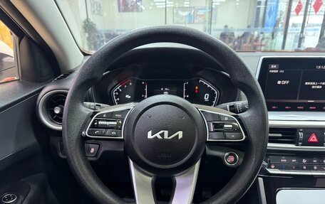 KIA K3, 2022 год, 1 640 000 рублей, 15 фотография