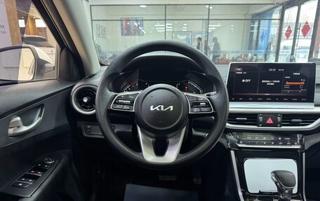 KIA K3, 2022 год, 1 640 000 рублей, 16 фотография