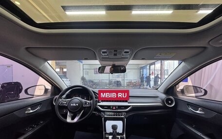 KIA K3, 2022 год, 1 640 000 рублей, 17 фотография