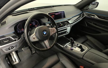 BMW 7 серия, 2019 год, 4 950 000 рублей, 9 фотография