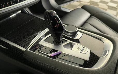 BMW 7 серия, 2019 год, 4 950 000 рублей, 21 фотография