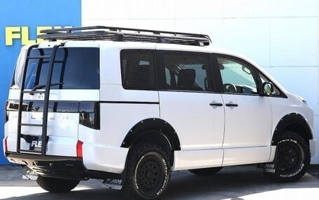 Mitsubishi Delica D:5 I, 2023 год, 3 000 999 рублей, 2 фотография