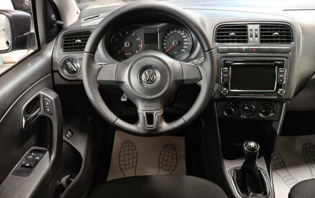 Volkswagen Polo VI (EU Market), 2014 год, 645 000 рублей, 11 фотография