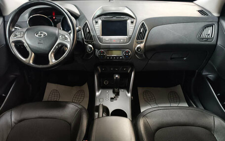 Hyundai ix35 I рестайлинг, 2015 год, 1 290 000 рублей, 10 фотография