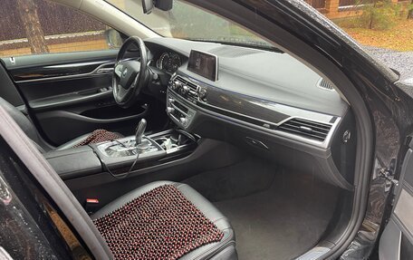 BMW 7 серия, 2018 год, 3 500 000 рублей, 9 фотография