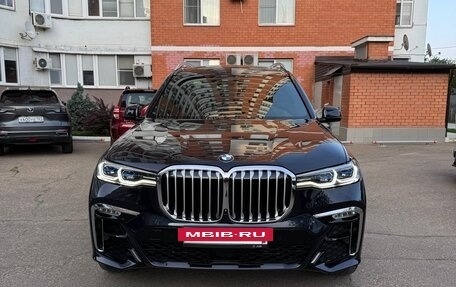 BMW X7, 2021 год, 10 700 000 рублей, 2 фотография
