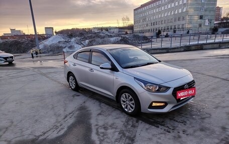 Hyundai Solaris II рестайлинг, 2018 год, 1 500 000 рублей, 3 фотография