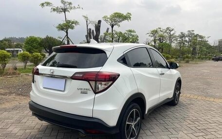Honda Vezel, 2022 год, 1 600 000 рублей, 6 фотография