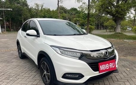 Honda Vezel, 2022 год, 1 600 000 рублей, 3 фотография