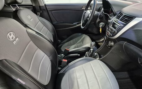 Hyundai Solaris II рестайлинг, 2015 год, 995 000 рублей, 13 фотография