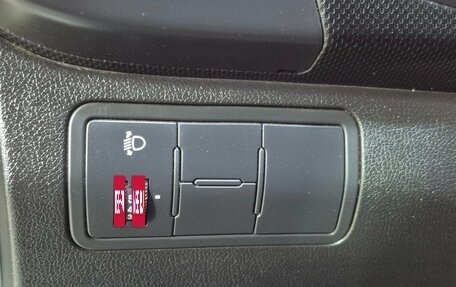 Hyundai Solaris II рестайлинг, 2015 год, 995 000 рублей, 19 фотография