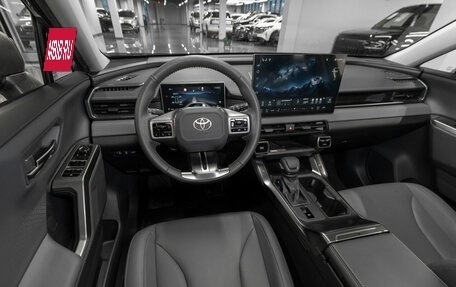 Toyota RAV4, 2026 год, 5 050 000 рублей, 7 фотография