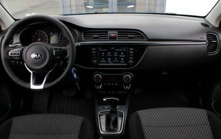 KIA Rio IV, 2018 год, 1 360 000 рублей, 20 фотография