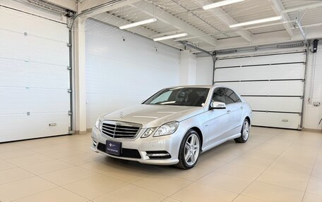 Mercedes-Benz E-Класс, 2012 год, 2 099 999 рублей, 2 фотография