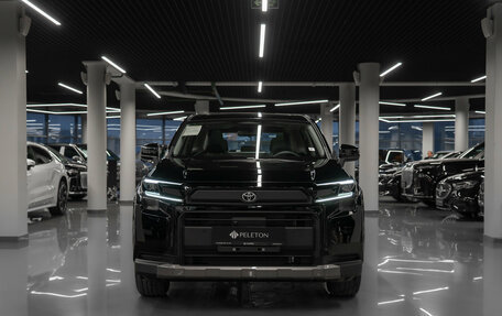 Toyota RAV4, 2025 год, 4 800 000 рублей, 3 фотография