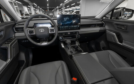 Toyota RAV4, 2025 год, 4 800 000 рублей, 7 фотография