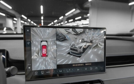 Toyota RAV4, 2025 год, 4 800 000 рублей, 19 фотография