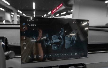 Toyota RAV4, 2025 год, 4 800 000 рублей, 18 фотография