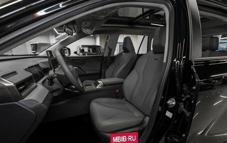 Toyota RAV4, 2025 год, 4 800 000 рублей, 9 фотография