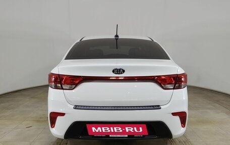 KIA Rio IV, 2019 год, 1 400 000 рублей, 6 фотография