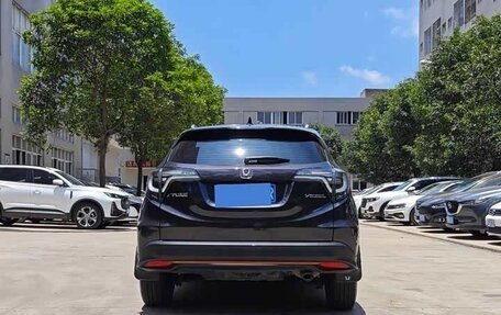 Honda Vezel, 2022 год, 1 580 000 рублей, 4 фотография