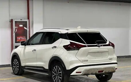 Nissan Kicks I, 2022 год, 1 200 000 рублей, 4 фотография